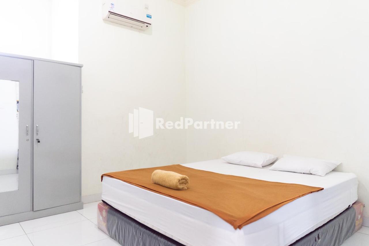 בנדר למפונג Wisma Aini Syariah Mitra Reddoorz מראה חיצוני תמונה