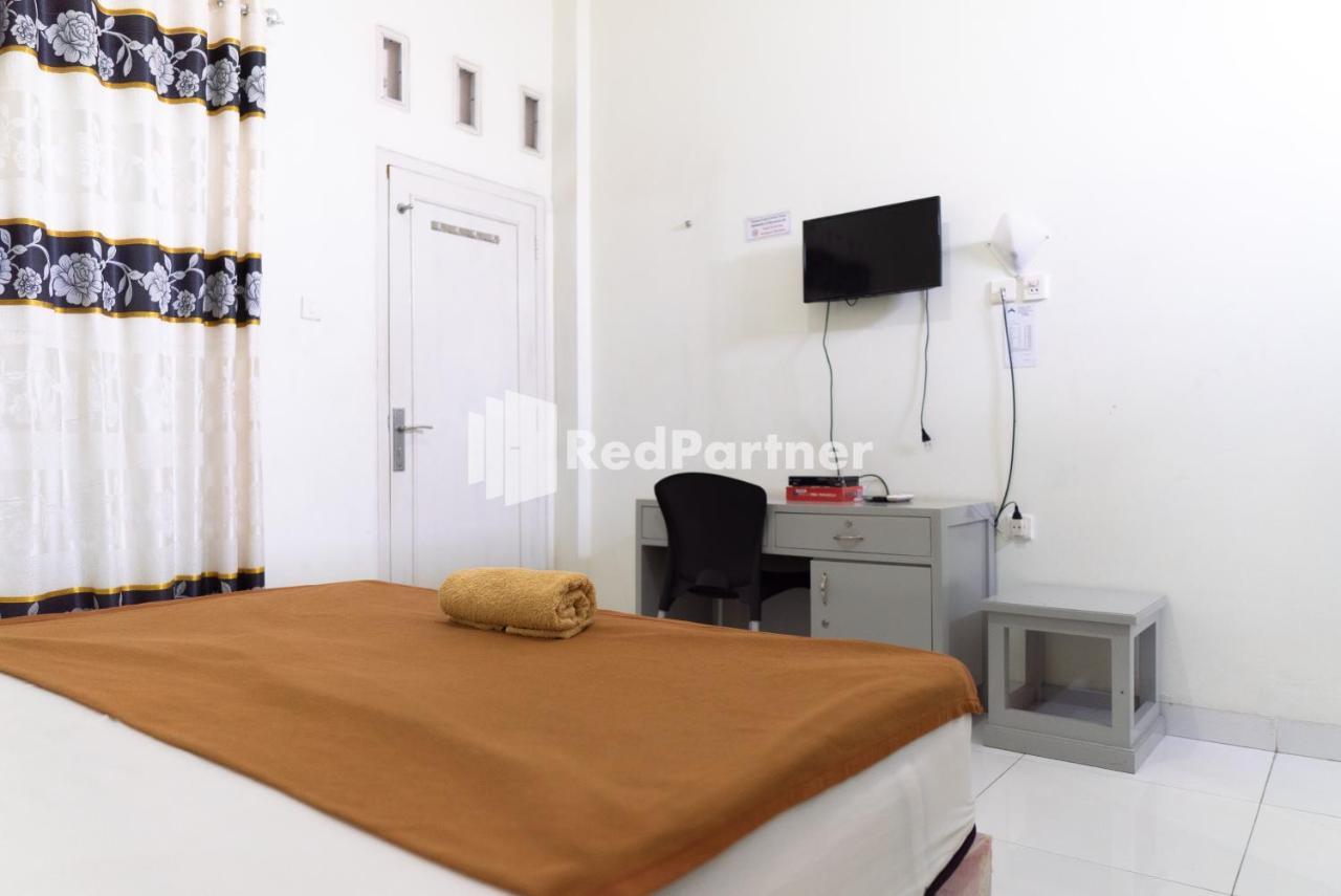 בנדר למפונג Wisma Aini Syariah Mitra Reddoorz מראה חיצוני תמונה