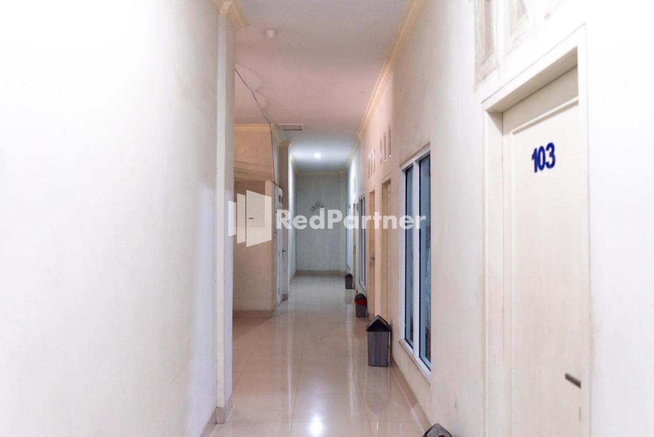 בנדר למפונג Wisma Aini Syariah Mitra Reddoorz מראה חיצוני תמונה