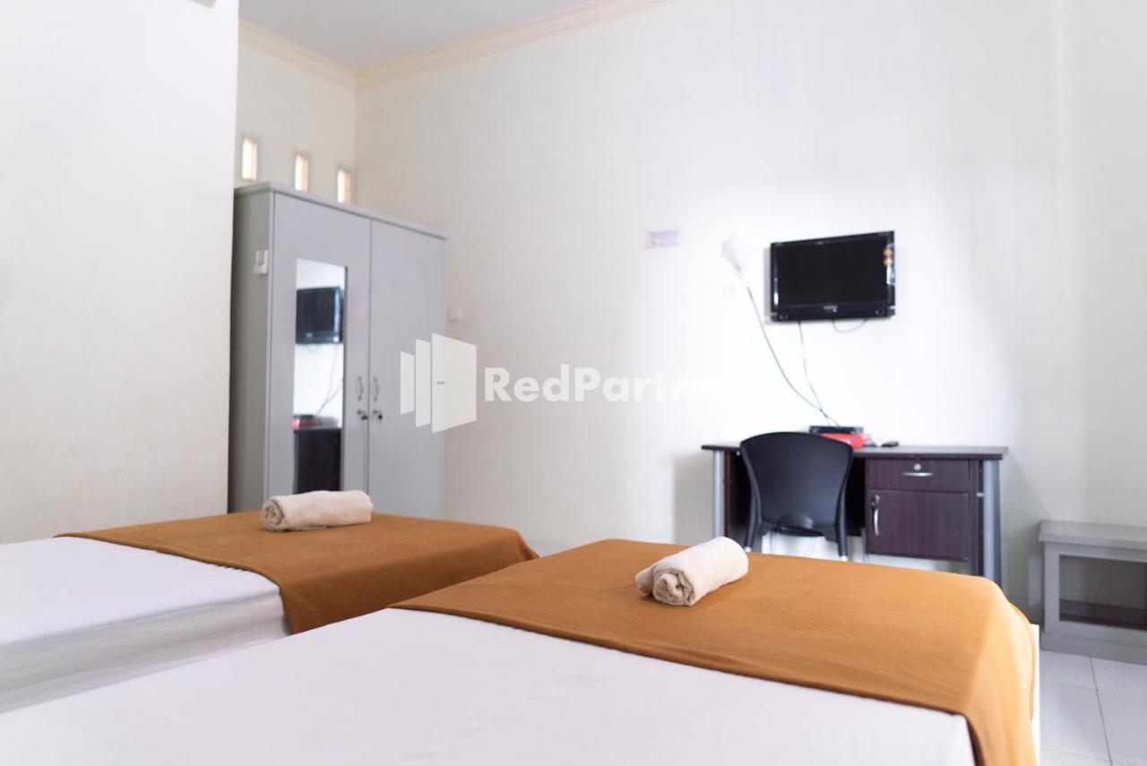 בנדר למפונג Wisma Aini Syariah Mitra Reddoorz מראה חיצוני תמונה