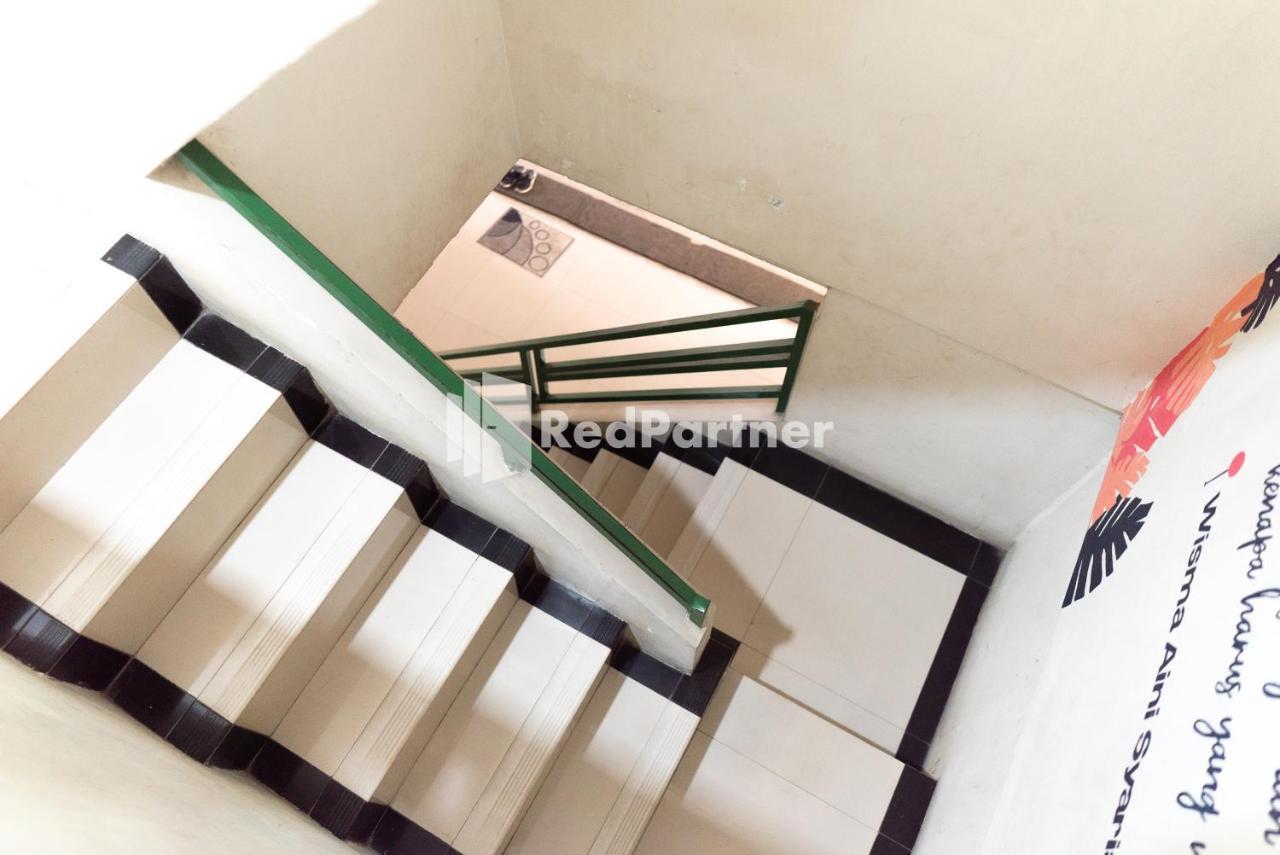 בנדר למפונג Wisma Aini Syariah Mitra Reddoorz מראה חיצוני תמונה